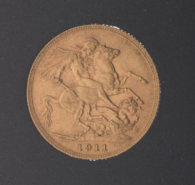 Lot 221 - George V gold sovereign, 1911