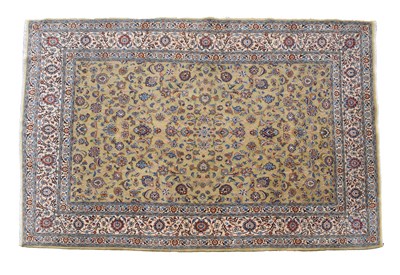 Lot 575 - Middle Eastern (Persian) wool rug or carpet