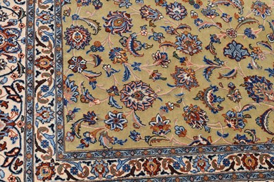 Lot 575 - Middle Eastern (Persian) wool rug or carpet