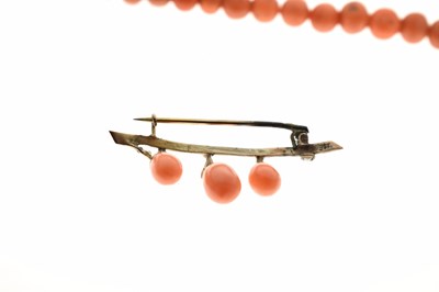 Lot 66 - Victorian beaded coral necklace