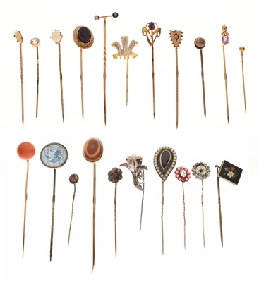 Lot 87 - Collection of Victorian and later stick pins