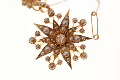 Lot 35 - Edwardian diamond and pearl unmarked yellow gold pendant necklace