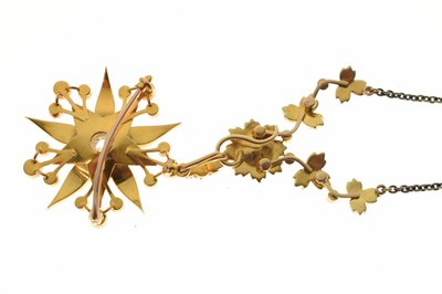 Lot 35 - Edwardian diamond and pearl unmarked yellow gold pendant necklace
