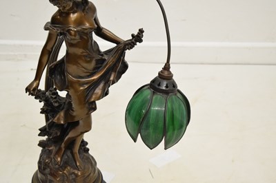 Lot 334 - Art Nouveau design table lamp
