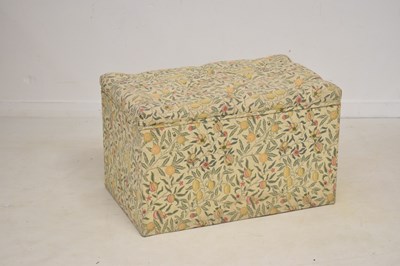 Lot 729 - 20th century Ottoman with William Morris fabric