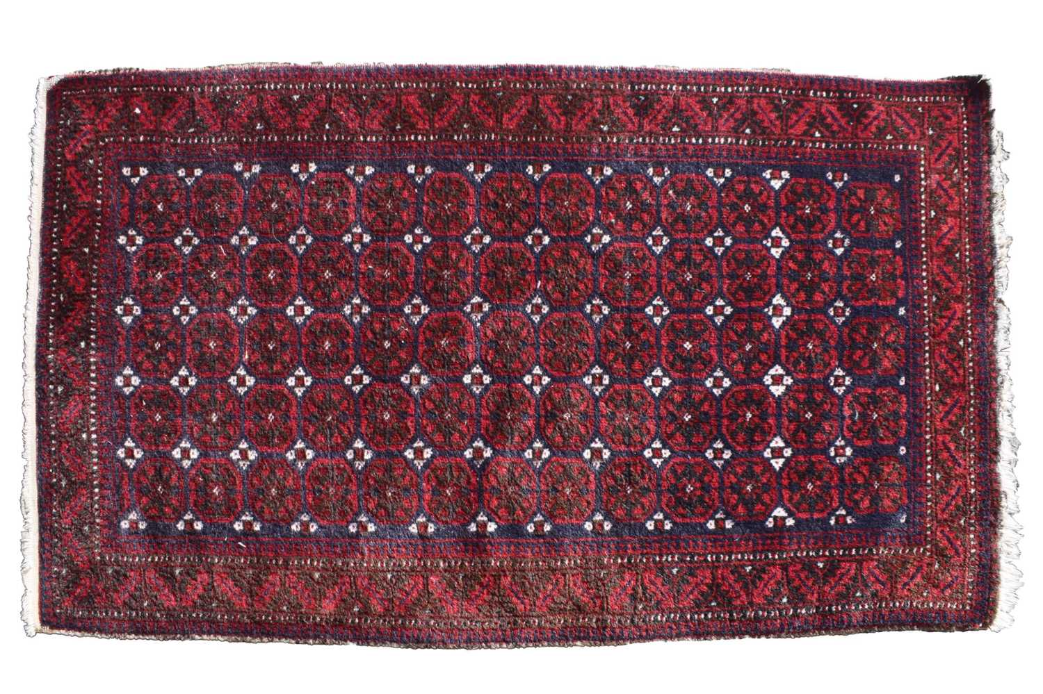 Lot 14 - Diamond cluster 9ct gold ring