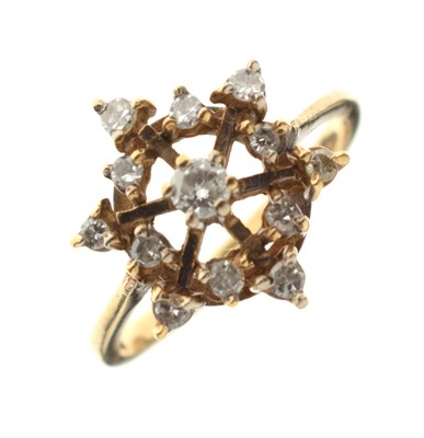 Lot 14 - Diamond cluster 9ct gold ring