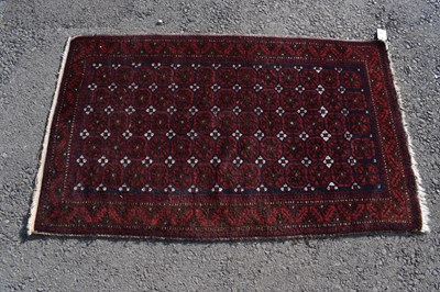 Lot 14 - Diamond cluster 9ct gold ring