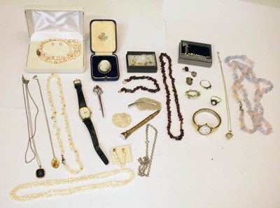 Lot 148 - Collection of costume jewellery