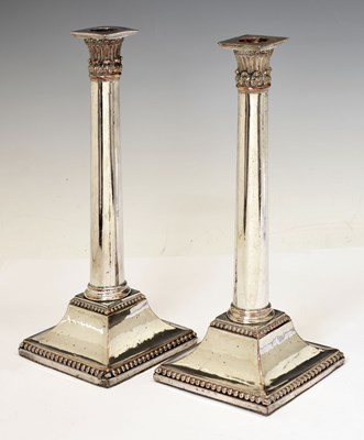 Lot Pair of 18th-century old Sheffield plate candlesticks of column form