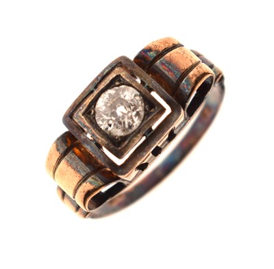 Lot 6 - Diamond single stone ring