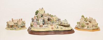 Lot 381 - Lilliput Lane - Limited edition 'Beside the Seaside'