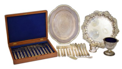 Lot 382 - Mixed group of silver plated items