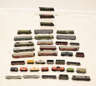 Lot 457 - Hornby Dublo - Three loose 00 gauge railway trainset locomotives