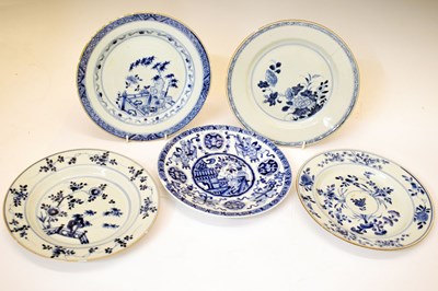 Lot 556 - Five Chinese blue and white porcelain plates