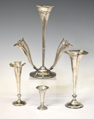 Lot 275 - Edward VII silver three-branch epergne, and three silver bud vases