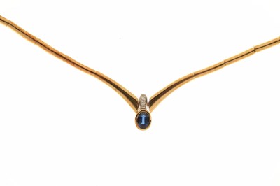 Lot 93 - Yellow metal articulated link collarette necklace