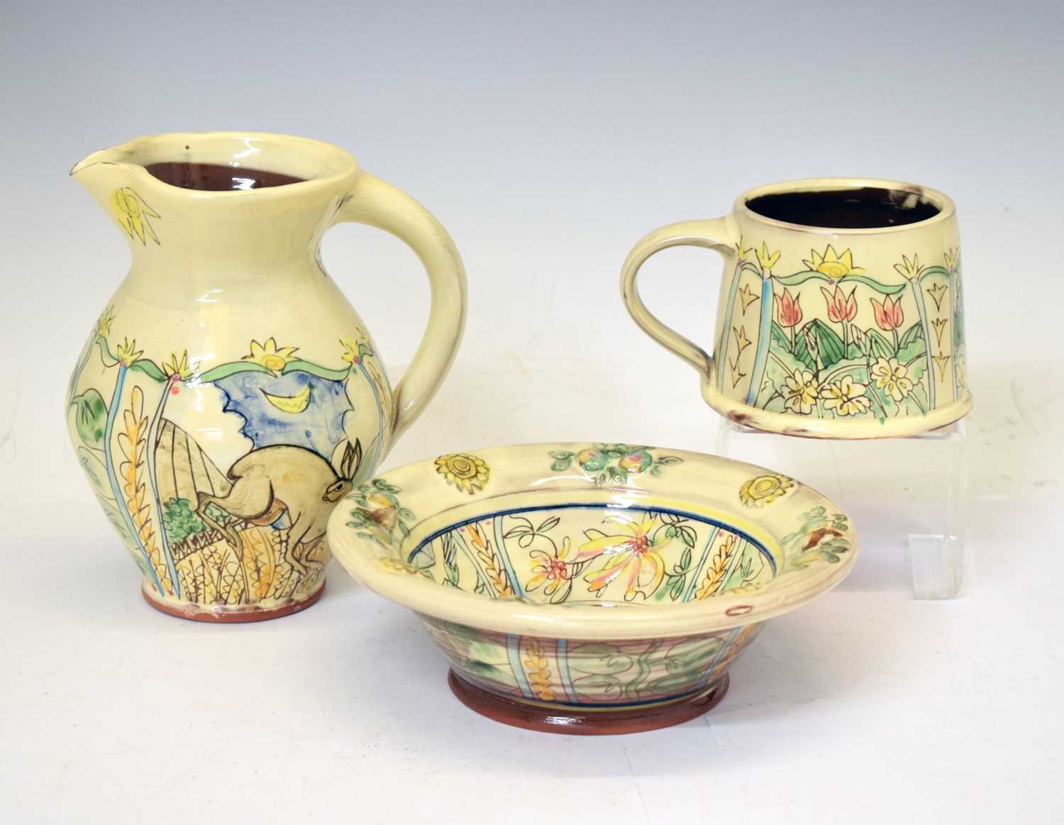 Lot 395 - Maureen Minchin (b.1954) - Earthenware jug, together with a bowl, and a mug