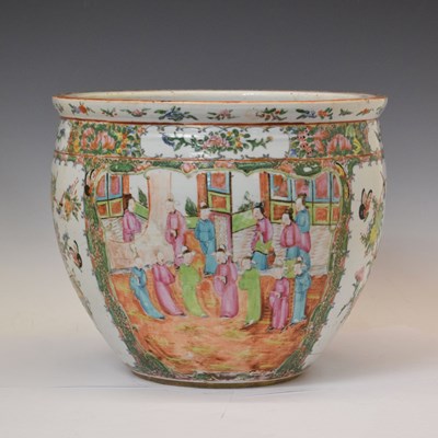 Lot 246 - Chinese Canton Famille Rose jardinière or planter