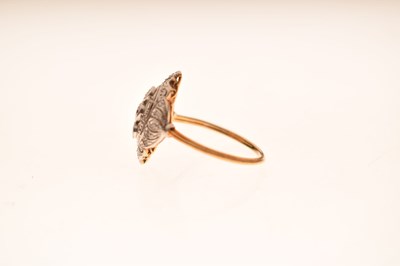 Lot 21 - Edwardian-style diamond cluster ring