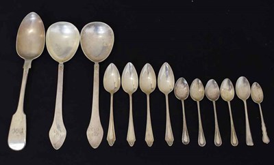 Lot 265 - Quantity of silver flatware