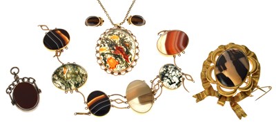 Lot 209 - Collection of agate jewellery