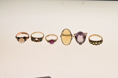 Lot 19 - Six gold dress rings