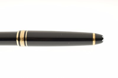 Lot 142 - Mont Blanc Meisterstück fountain pen and mechanical pencil