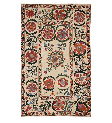 Lot 418 - Antique Central Asian Susani / Suzani coverlet