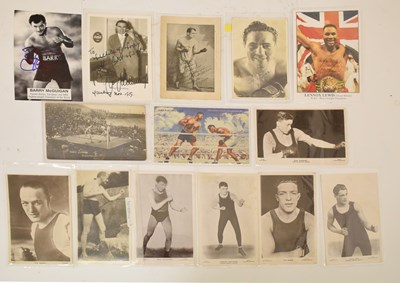 Lot 371 - Collection of signed and other boxing related postcards to include autographs