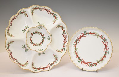 Lot 513 - Worcester 'Holly Ribbons' hors d'oeuvres dish