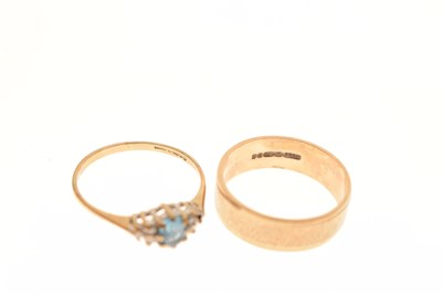 Lot 74 - 9ct gold wedding band and a blue topaz and diamond cluster 9ct gold ring