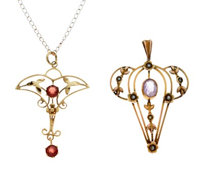 Lot 134 - Two Edwardian-style pendants