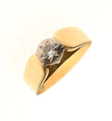 Lot 14 - 18ct yellow gold and solitaire diamond ring