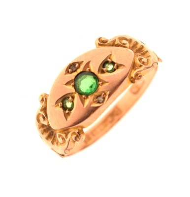 Lot 51 - Edwardian 9ct gold green garnet and diamond ring