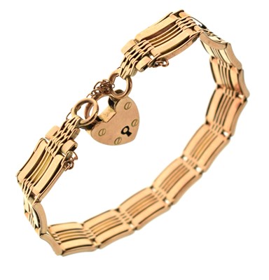 Lot 166 - 9ct rose gold gate link bracelet