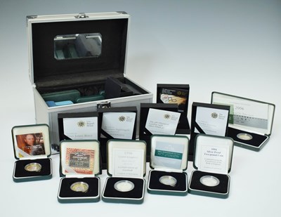 Lot 308 - Quantity of Royal Mint presentation silver proof and piedfort £2 coins and coin sets