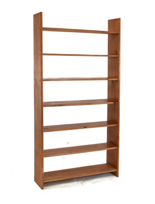 Lot 531 - Pine open shelf unit