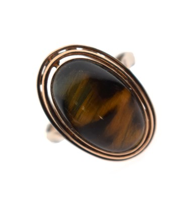 Lot 21 - Tigers eye ring