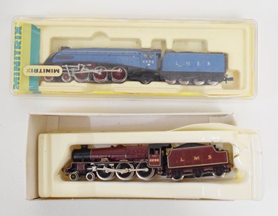 Lot 354 - Boxed Minitrix N gauge 'Sir Nigel Gresley' railway trainset locomotive