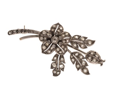 Lot 23 - Diamond floral spray brooch