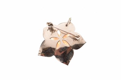 Lot 37 - Mikimoto cultured pearl silver pendant brooch
