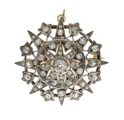 Lot 21 - Late 19th / early 20th century diamond pendant brooch