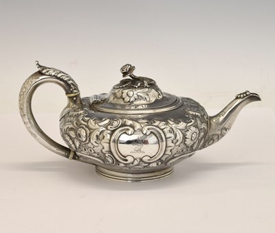 Lot 113 - Victorian silver teapot