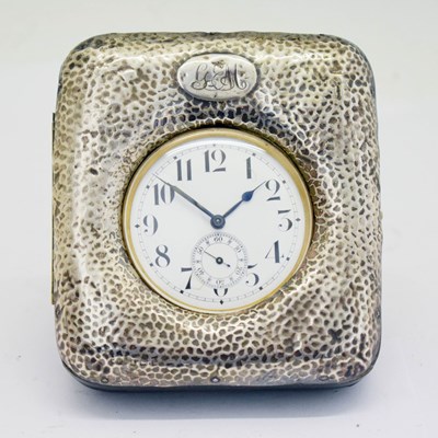 Lot 600 - George V silver fronted easel desk clock case, with 'goliath' pocket watch