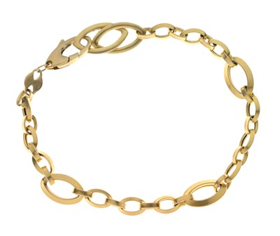 Lot 65 - 9ct gold fancy link bracelet