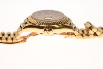 Lot 79 - Rolex - Lady's 18K gold Datejust chronometer bracelet watch, ref. 69178