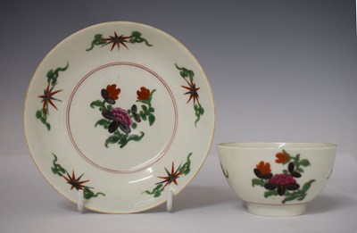 Lot 200 - 18th century Worcester porcelain tea bowl and saucer