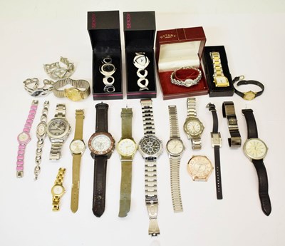 Lot 134 - Mixed group of fashion watches