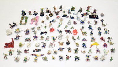 Lot 362 - Collection of vintage Warhammer and other miniature metal figures